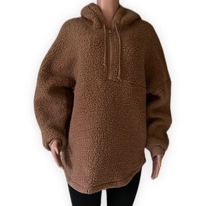 Pink Victoria Secret Varsity Sherpa half
Zipper Pullover